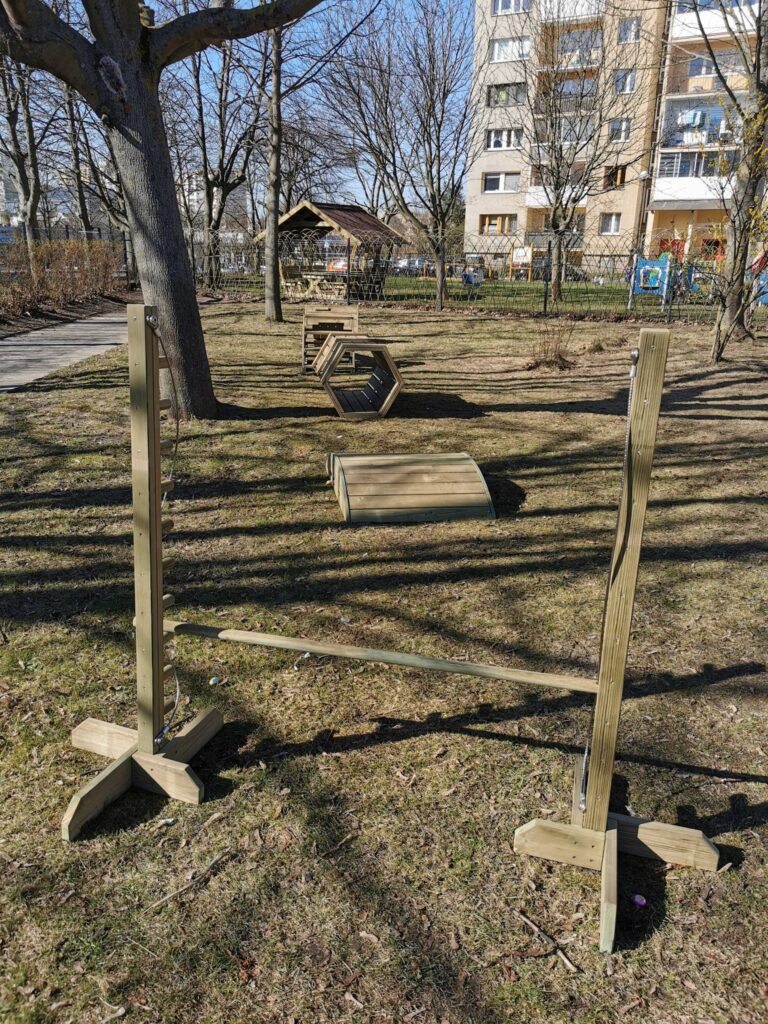 drewniane elementy Outdoorowego Placu Zabaw